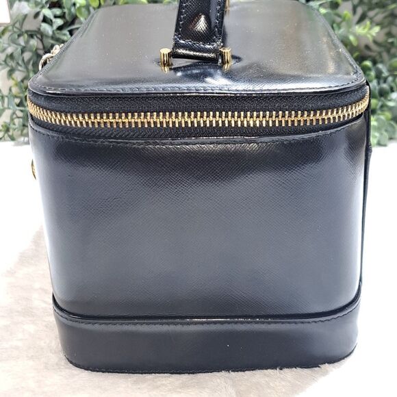 Gianni Versace Medusa Vanity Train Case with Charm Authentic GORGEOUS - Picture 8 of 17